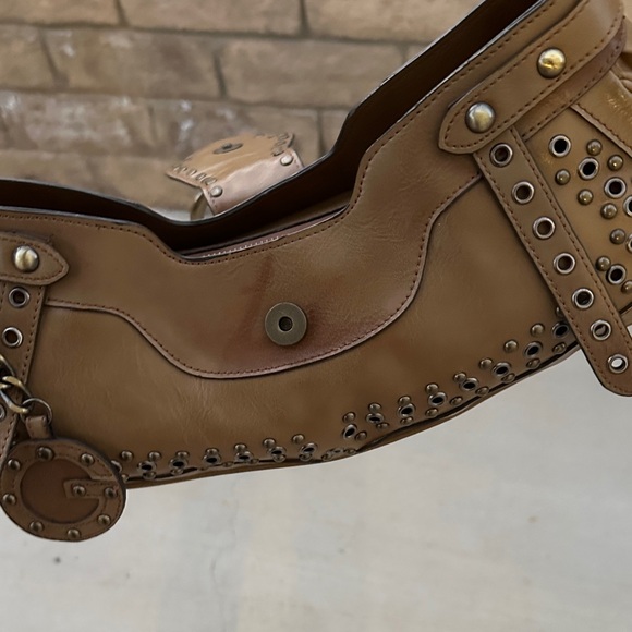 Vintage Guess Studded Brown Leather Shoulder Bag preowned - Picture 13 of 16